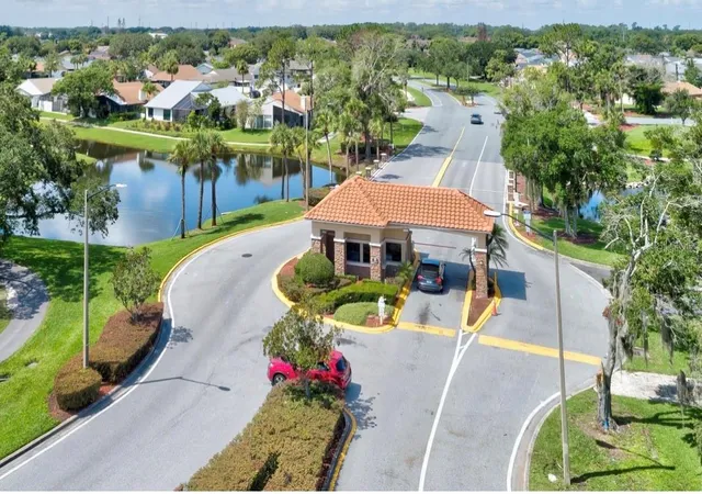 Listing Photo 2 - Condo for sale in building located at 3914 Atrium Dr, ORLANDO, FL 32822 - Unit #bldg36
