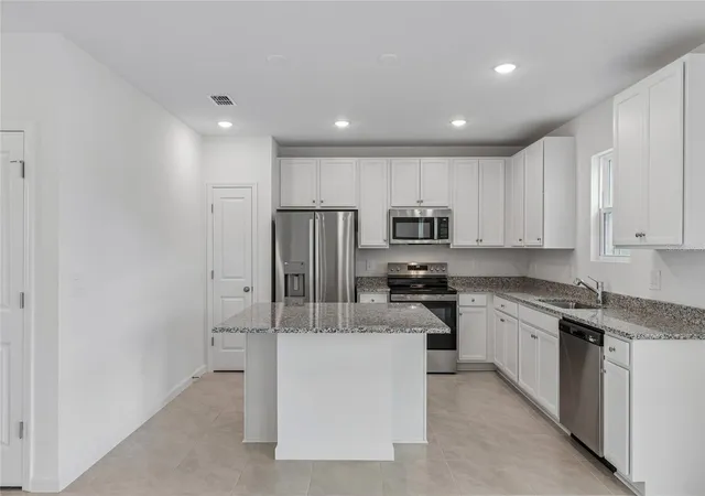 4th image of 3139 Rein Ave, Davenport, FL 33837 | MLS# O6406807
