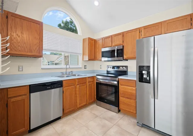 5th image of 5292 Rocking Horse Pl, Oviedo, FL 32765 | MLS# O6407652