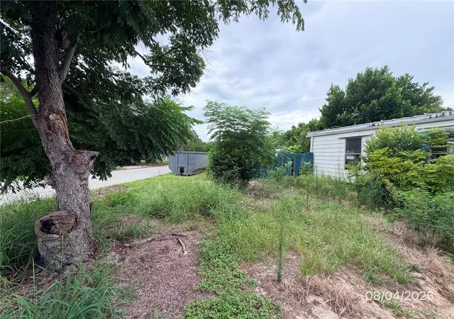 3rd image of 12024 Lakeview Dr, Leesburg, FL 34788 | MLS# G5112415