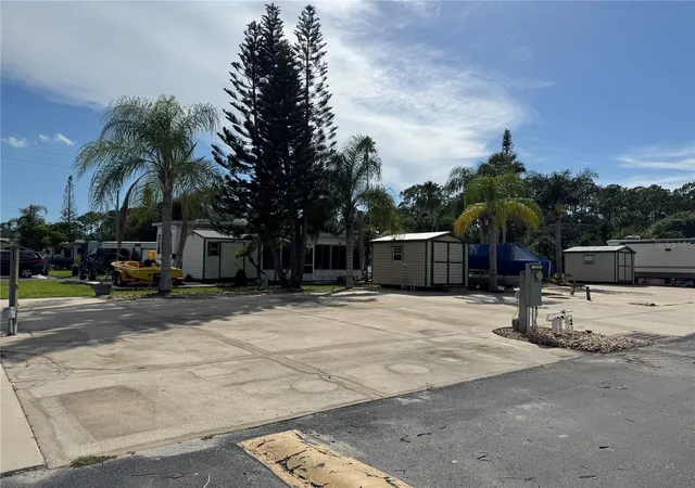 Photo 3 of Land for sale at 1310 Pine Is Dr N, St Cloud, FL 34771 | MLS# S5149999 | Listing updated on 2026-08-18