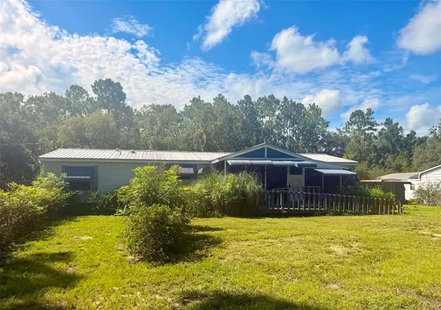 Photo 1 of Manufactured home for sale at 7561 SE 120th Court, Morriston, FL 32668 | MLS# OM724829 | Listing updated on 2026-08-30