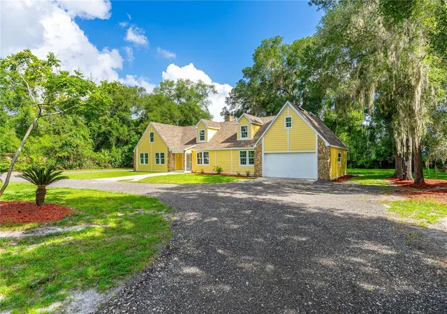 2nd image of 475 E Wisconsin Ave, Orange City, FL 32763 | MLS# FC318577