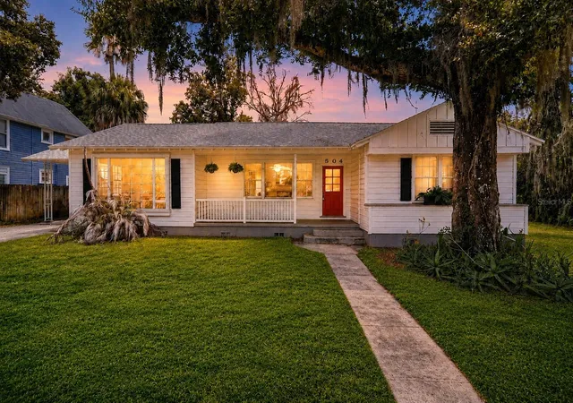 4th image of 504 E Citrus Ave, Eustis, FL 32726 | MLS# G5112488