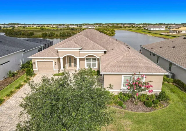 Photo 2 of Single family home for sale at 8461 Bridgeport Bay Cir, Mount Dora, FL 32757 | MLS# G5112548 | Listing updated on 2026-10-06