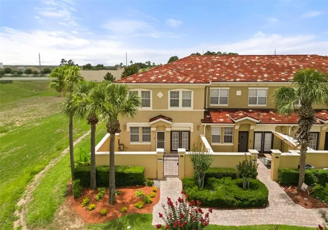 Photo 1 of Townhouse for sale at 2828 Bella Vista Dr, Davenport, FL 33897 | MLS# S5150245 | Listing updated on 2026-08-29