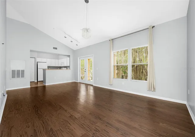 Listing Photo 4 - Condo for sale in building located at 4850 Sw 91St Ter, Gainesville, FL 32608 - Unit #301