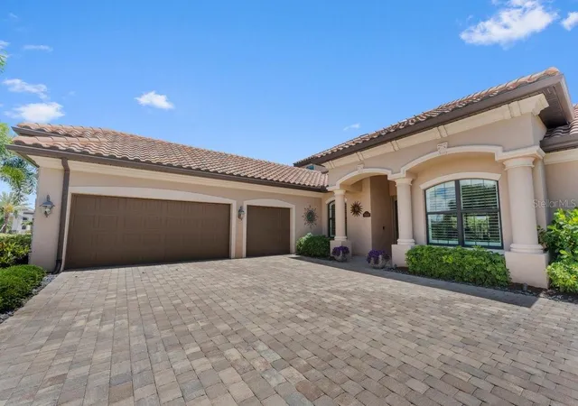 Photo 3 of Single family home for sale at 5580 Mulligan Way, Bradenton, FL 34211 | MLS# A4694307 | Listing updated on 2026-08-29