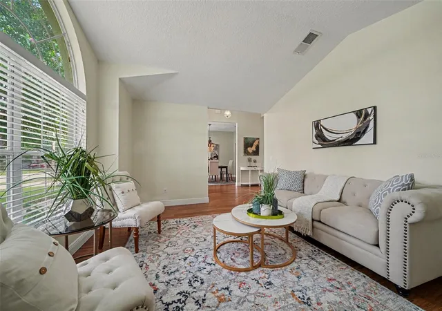 4th image of 3883 Kingston Oaks Cvs, Oviedo, FL 32765 | MLS# O6409493