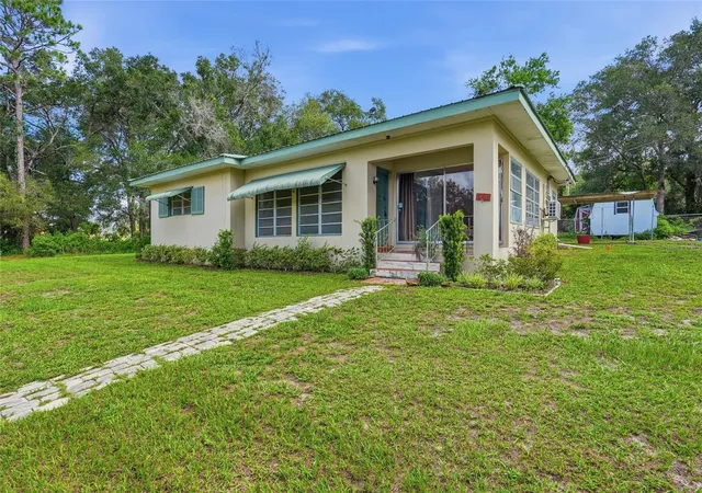 1st image of 665 Se Heron St, Keystone Heights, FL 32656 | MLS# GC540505
