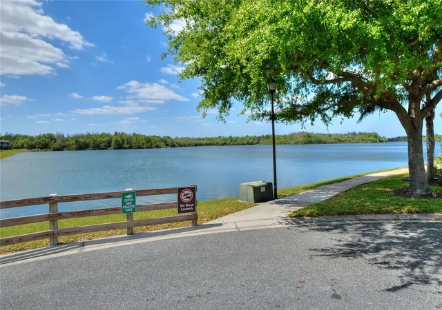 Listing Photo 2 - Condo for sale in building located at 3933 Serenade Ln, LAKELAND, FL 33811