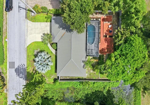 47th image of 6233 Rockefeller Ave, Sarasota, FL 34231 | MLS# A4695266