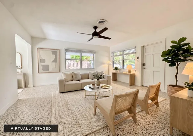 Photo 4 of Single family home for sale at 4722 Stevens Dr, Sarasota, FL 34234 | MLS# A4695417 | Listing updated on 2026-08-27