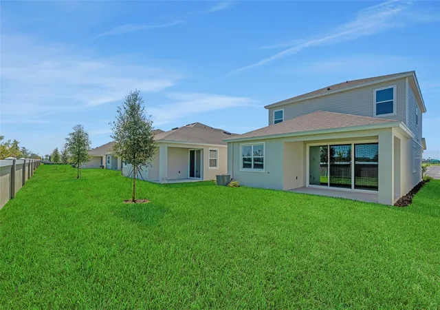 Photo 3 of Single family home for sale at 8120 Sunny Point Trl, Parrish, FL 34219 | MLS# G5113123 | Listing updated on 2026-10-15