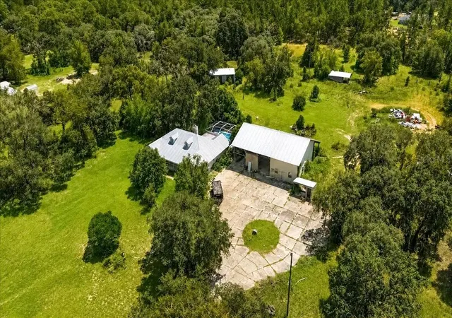Photo 4 of House for sale at 18890 SW 44th Street, Dunnellon, FL 34432 | MLS# OM725952 | Listing updated on 2026-08-30