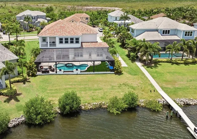 Photo 3 of Single family home for sale at 823 Manns Harbor Dr, Apollo Beach, FL 33572 | MLS# TB8515336 | Listing updated on 2026-09-03