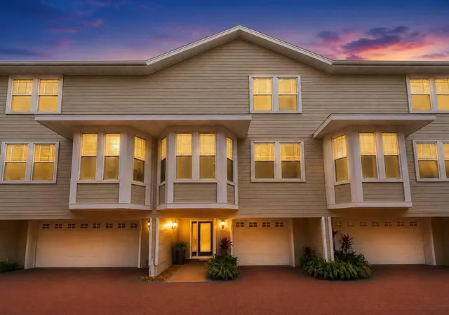 Photo 1 of Townhouse for sale at 3315 W De Leon St #15, Tampa, FL 33609 | MLS# TB8515679 | Listing updated on 2026-08-31