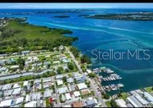 2nd image of 3717 115th Street Ct W, Bradenton, FL 34210 | MLS# A4696025