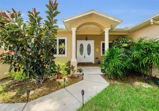 2nd image of 1888 Bugle Ln, Clearwater, FL 33764 | MLS# TB8516038