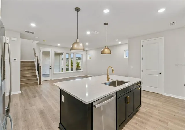 5th image of 3211 Voyager Ave, Saint Cloud, FL 34771 | MLS# TB8516253