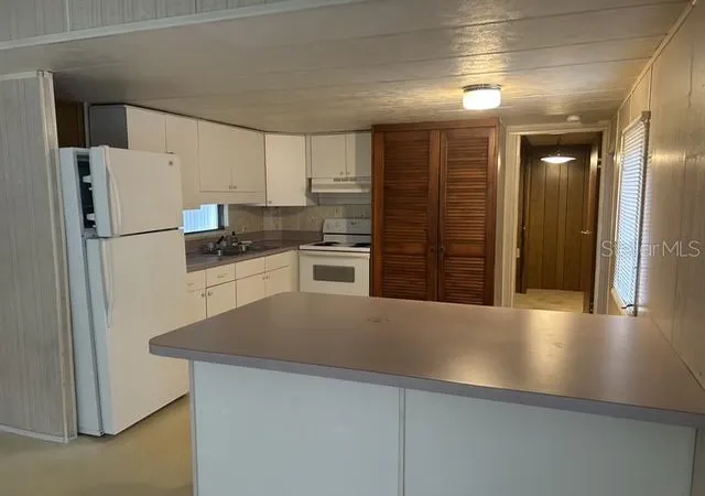 Photo 3 of Manufactured home for sale at 16716 SE 101st Court Rd, Summerfield, FL 34491 | MLS# G5113442 | Listing updated on 2026-08-31
