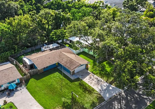 2nd image of 986 Lexington Dr, Dunedin, FL 34698 | MLS# TB8516995