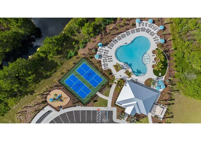 Photo 2 of Sale Pending at 32 Garni Dr, Palm Coast, FL 32137 | MLS# TB8517176 | Listing updated on 2026-08-21