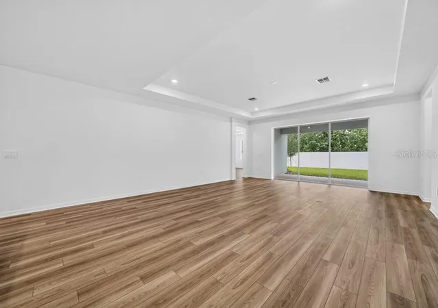 3rd image of 903 Ladyfish Trl, Saint Cloud, FL 34771 | MLS# O6415248