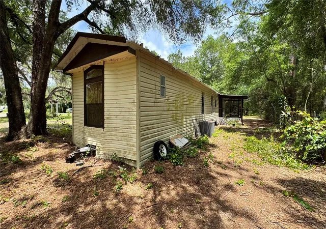 Photo 4 of Manufactured home for sale at 11286 E Highway 25, Belleview, FL 34420 | MLS# TB8518002 | Listing updated on 2026-08-18
