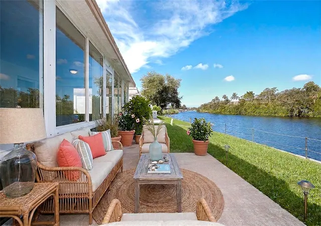Photo 2 of Sale Pending at 2126 Riverbluff Pkwy #V323, Sarasota, FL 34231 | MLS# A4697397 | Listing updated on 2026-09-04