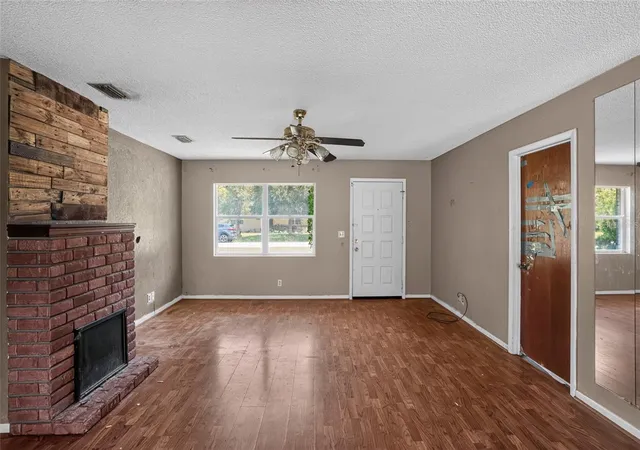 Photo 3 of Sale Pending at 4340 NE 25th Terrace, Ocala, FL 34479 | MLS# C7527531 | Listing updated on 2026-08-26