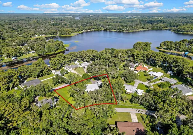 2nd image of 7633 S Crescent Loop, Floral City, FL 34436 | MLS# W7886882