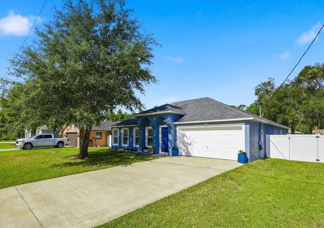 Photo 2 of Single family home for sale at 41 Zephyr Lily Trl, Palm Coast, FL 32164 | MLS# FC319425 | Listing updated on 2026-08-29