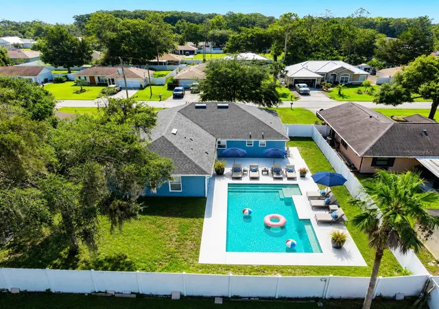 Photo 2 of Single family home for sale at 41 Zephyr Lily Trl, Palm Coast, FL 32164 | MLS# FC319425 | Listing updated on 2026-08-29