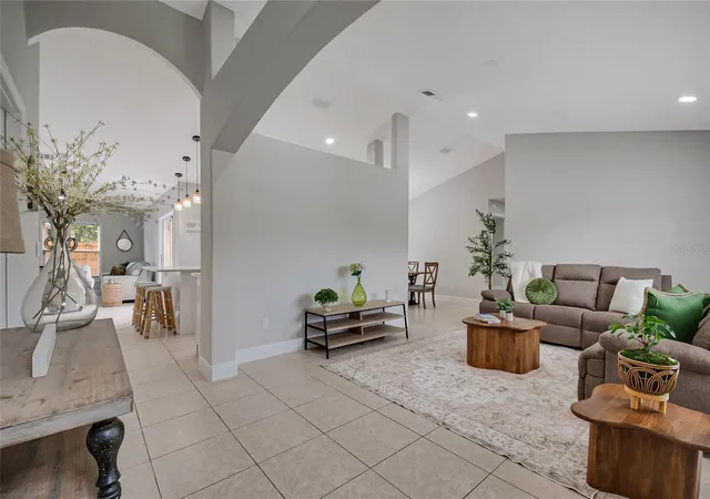 2nd image of 4040 Eagle Feather Dr, Orlando, FL 32829 | MLS# O6418831