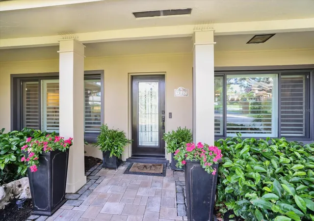 Photo 4 of Single family home for sale at 1827 Baywood Dr, Sarasota, FL 34231 | MLS# A4697757 | Listing updated on 2026-08-17