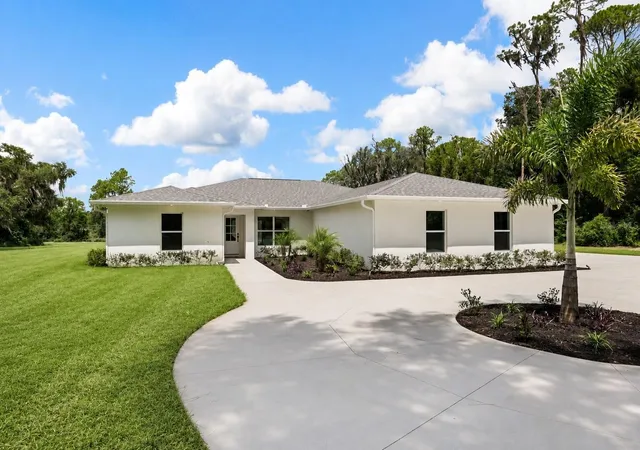 Single family home for sale at 39251 County Rd 439, Umatilla, FL 32784 | MLS# G5114167 | Listing updated on 2026-08-17