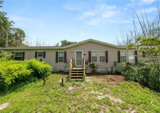Photo 1 of Manufactured home for sale at 6236 Springwoods Ln, Lakeland, FL 33811 | MLS# L4963000 | Listing updated on 2026-09-03
