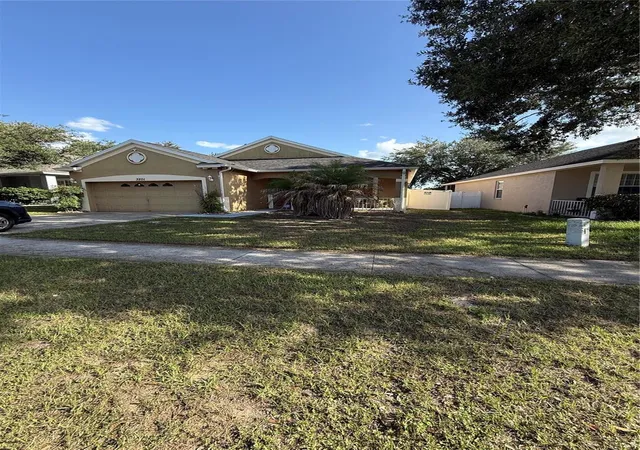 Photo 1 of Single family home for sale at 3201 Summer Cruise Dr, Valrico, FL 33594 | MLS# O6419387 | Listing updated on 2026-09-24
