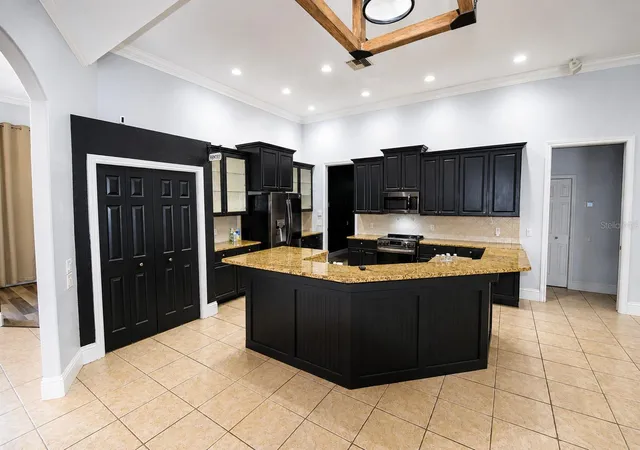 Photo 3 of Single family home for sale at 2325 Chesterfield Cir, Lakeland, FL 33813 | MLS# L4963064 | Listing updated on 2026-08-28