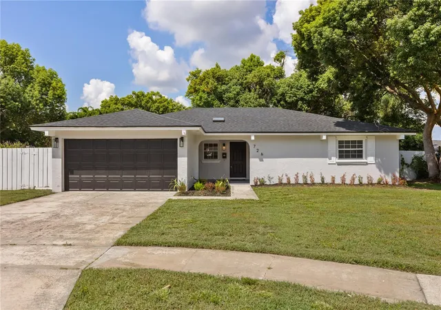 1st image of 726 Forest Glen Ct, Maitland, FL 32751 | MLS# O6420590