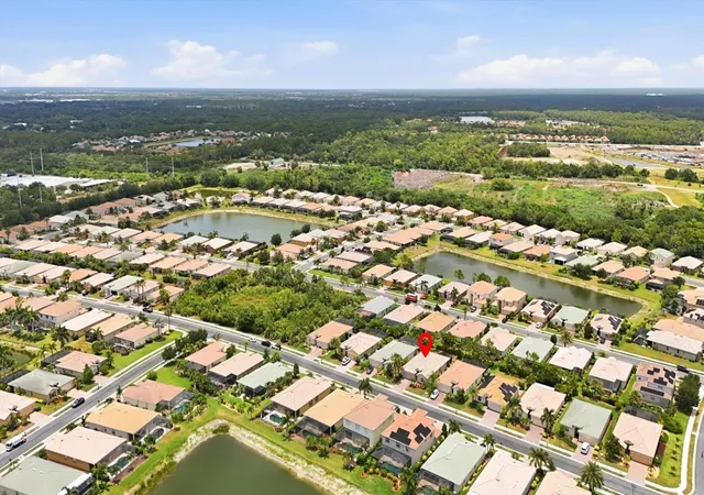 Photo 2 of Single family home for sale at 11702 Anhinga Ave, Venice, FL 34292 | MLS# N6144856 | Listing updated on 2026-08-31