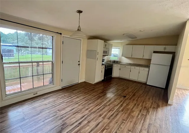 Photo 4 of Manufactured home for sale at 14152 SE 59th Avenue, Summerfield, FL 34491 | MLS# G5114409 | Listing updated on 2026-08-22