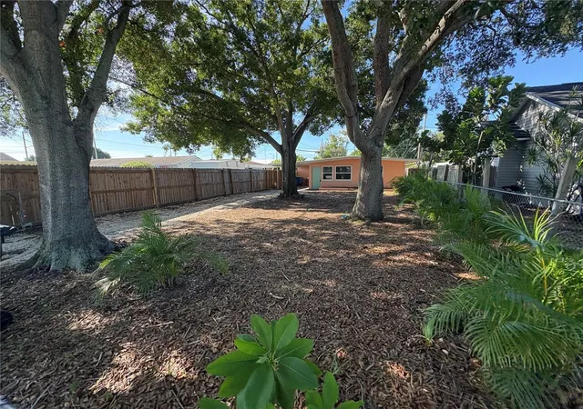 3rd image of 4920 45Th Ave N, Saint Petersburg, FL 33709 | MLS# A4698450