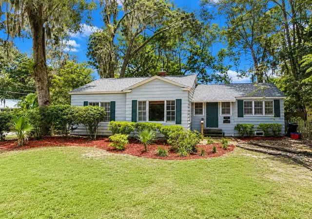 1st image of 745 Ne 10th Ave, Gainesville, FL 32601 | MLS# GC541556