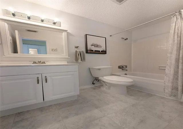 4th image of 4215 E Bay Dr #1701G, Clearwater, FL 33764 | MLS# TB8524380