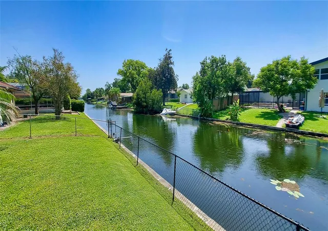 Photo 39 of Single family home for sale at 2400 Lauderdale Ct, Orlando, FL 32805 | MLS# O6421364 | Listing updated on 2026-09-06