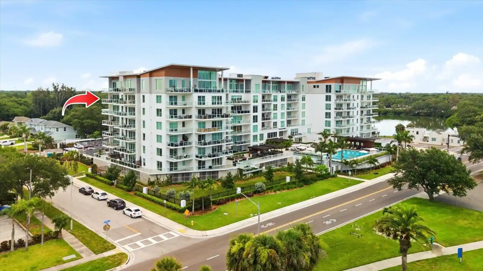 Listing Photo 2 - Condo for sale in 1020 Sunset Pt Rd located at 1020 Sunset Pt Rd, Clearwater, FL 33755 - Unit #601