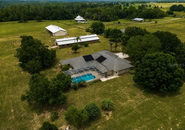 Photo 1 of Single family home for sale at 24087 Twister Ln, Brooksville, FL 34602 | MLS# W7887276 | Listing updated on 2026-08-25