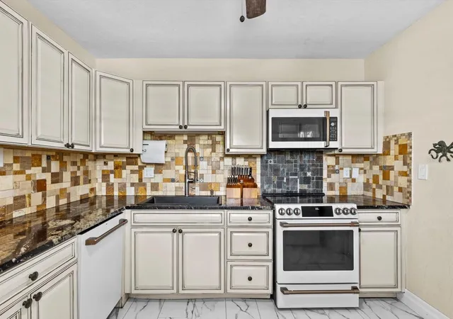 Photo 4 of Single family home for sale at 301 Granada St, Fort Pierce, FL 34949 | MLS# O6421733 | Listing updated on 2026-09-04